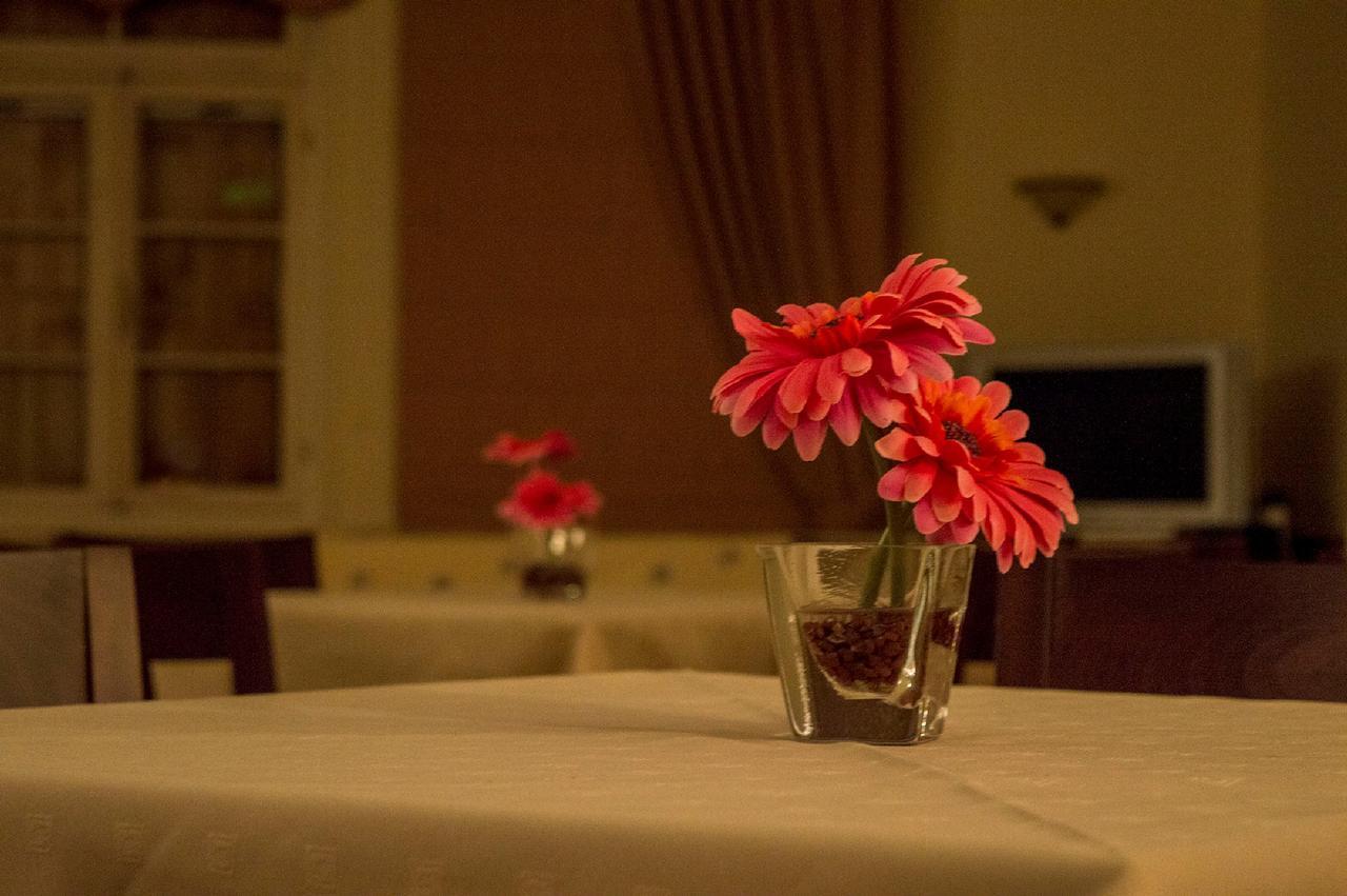 Hotel Oiti Лутра Ипатис Экстерьер фото
